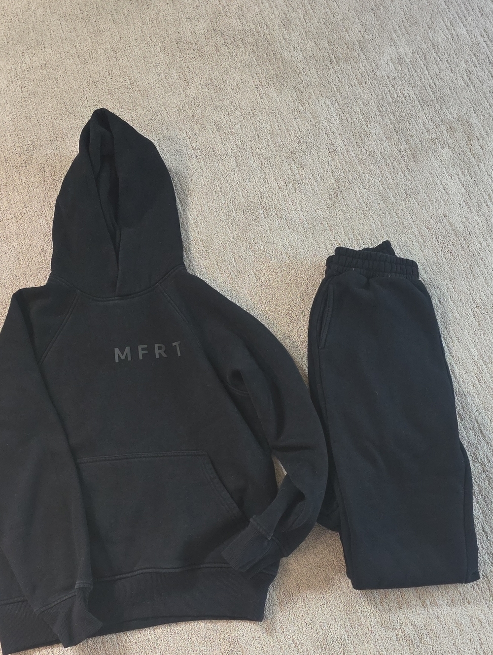 Comfrt Size S Hoodie And Sweatpants